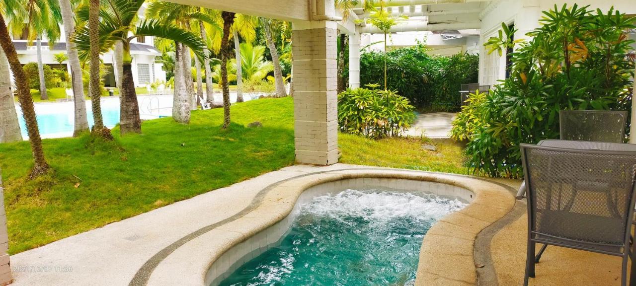 Chateau Bleu Resort Calamba  Dış mekan fotoğraf